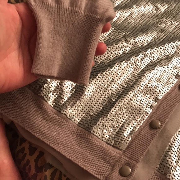 Jones New York size large silver & gray sequin front cardigan sweater NWT - Picture 10 of 15